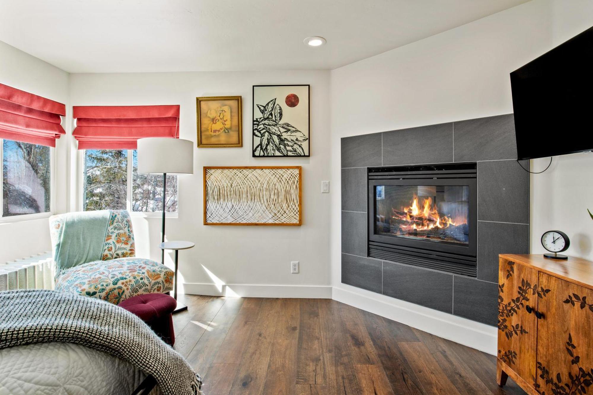 Standard King Room