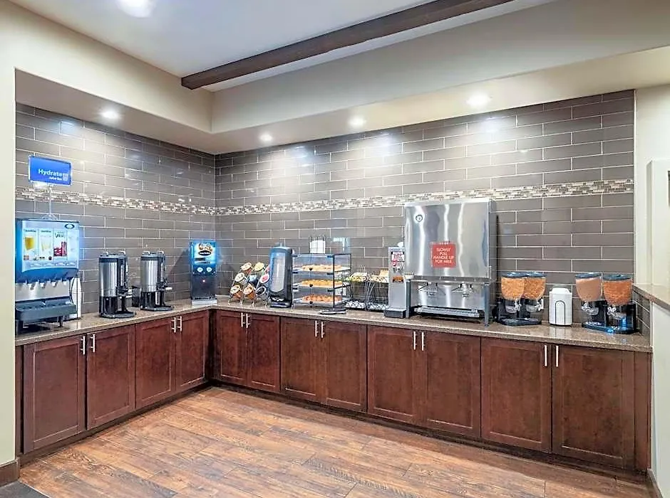 Best Western Pony Soldier Inn & Suites-1