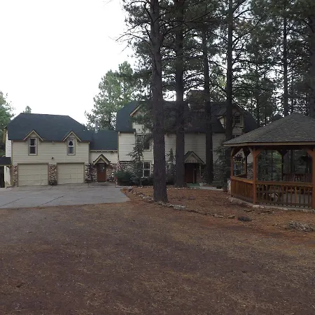 Arizona Mountain Inn & Cabins-3